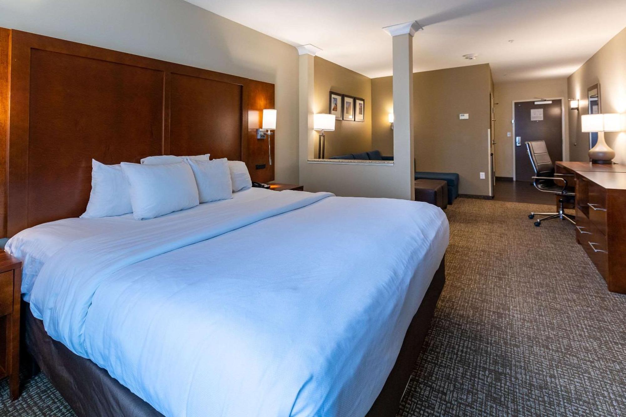 Comfort Suites Denver Near Anschutz Medical Campus Aurora Esterno foto