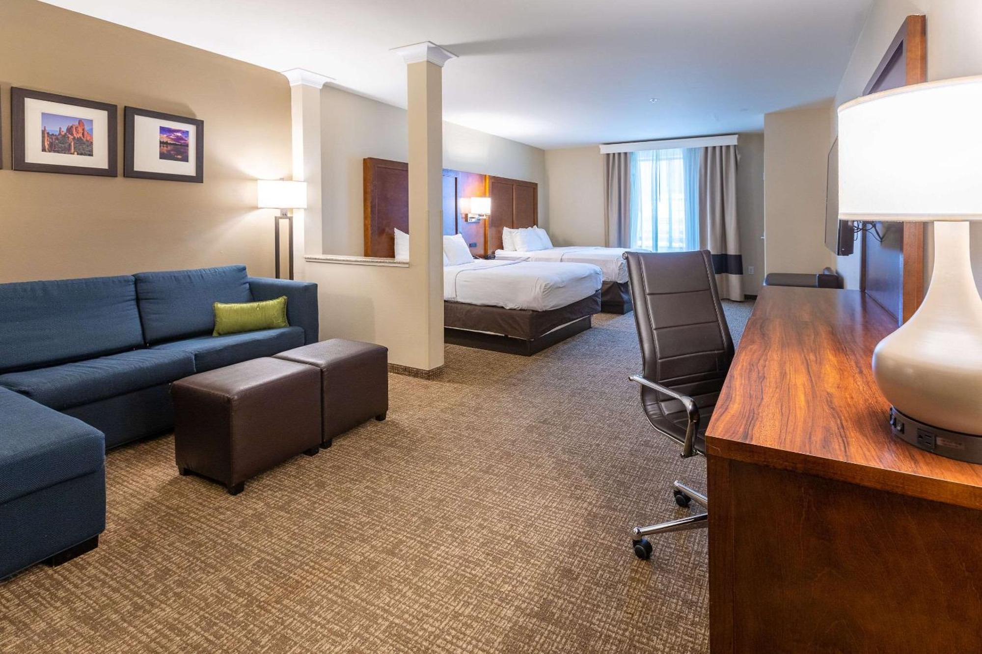 Comfort Suites Denver Near Anschutz Medical Campus Aurora Esterno foto