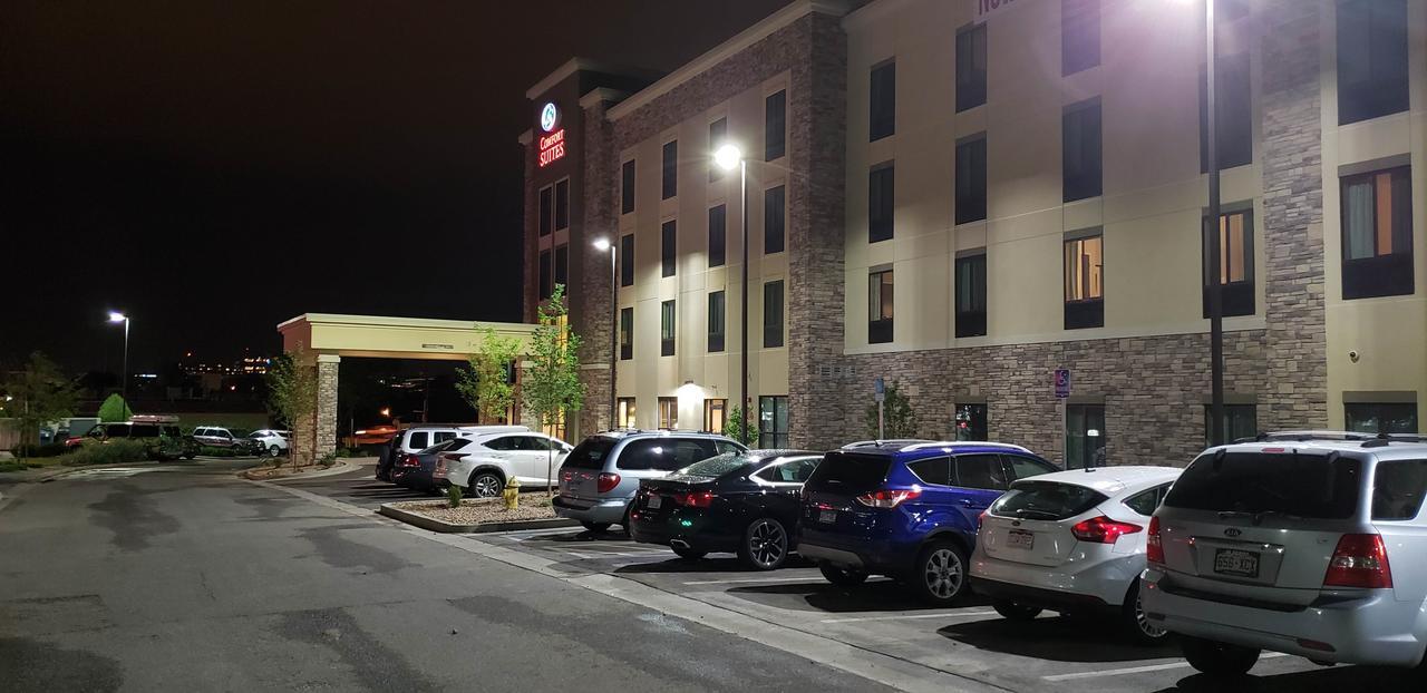 Comfort Suites Denver Near Anschutz Medical Campus Aurora Esterno foto