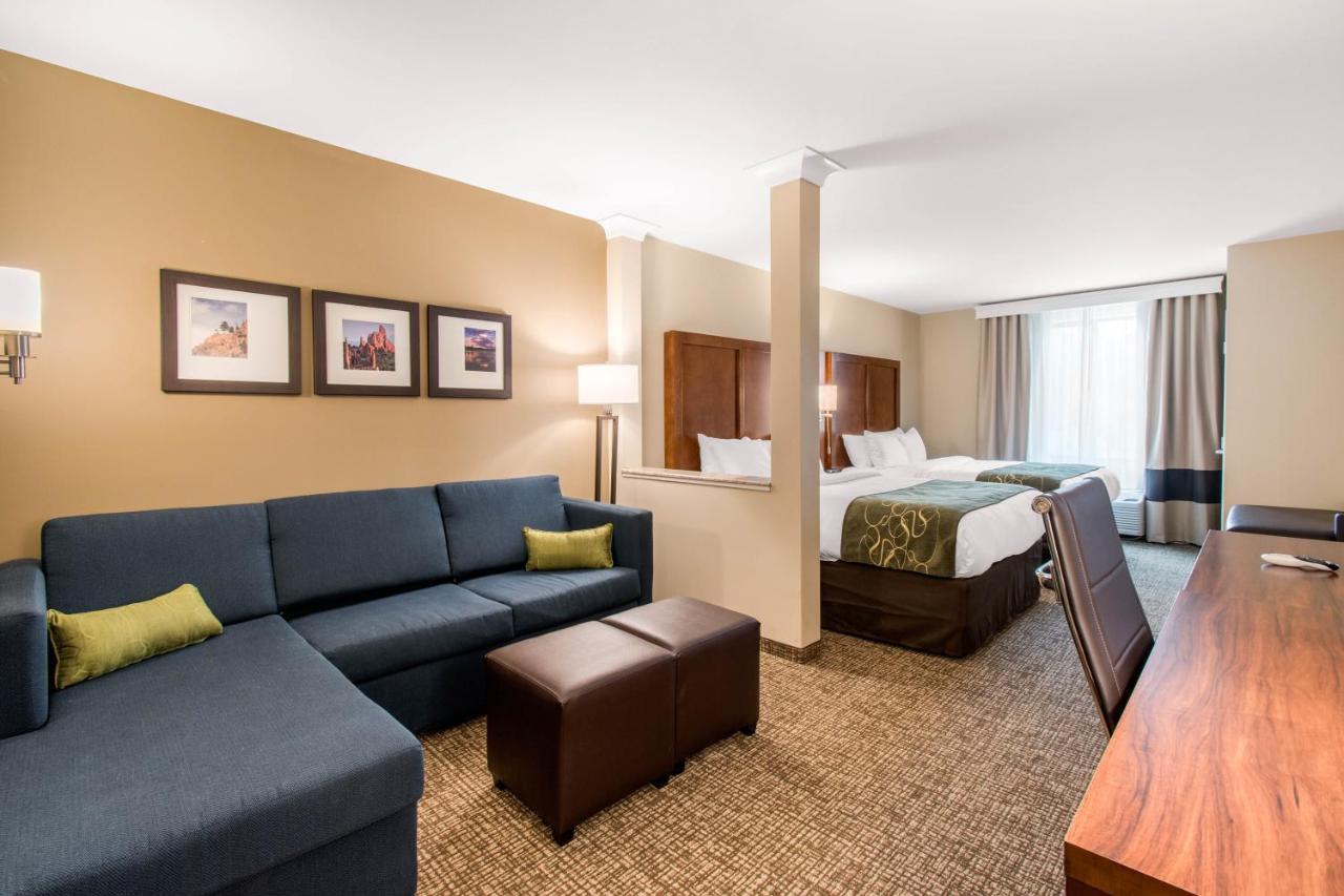 Comfort Suites Denver Near Anschutz Medical Campus Aurora Esterno foto