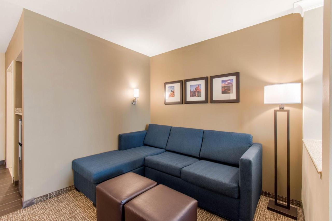 Comfort Suites Denver Near Anschutz Medical Campus Aurora Esterno foto